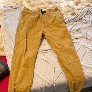 Mens American Eagle Joggers. M